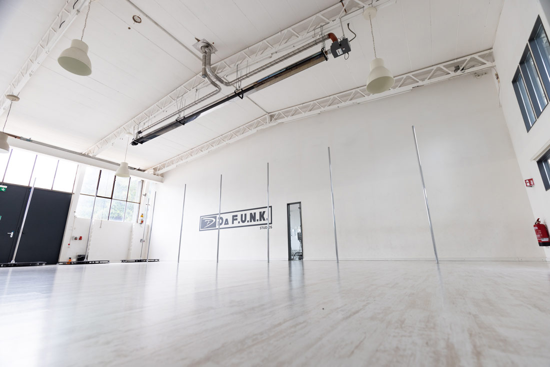 Pole Dance für Anfängerinnen in Augsburg
